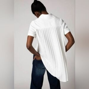 Ruti "Look in the Back" Pleated Blouse, Crisp White Fabric Size P S/M